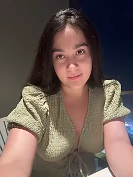 Snapshot of Nina_lovi chatting on 05.29.26 Nina lovi online show from 05.29.26