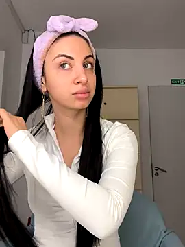 MeganHopeX online show from 12.03.24