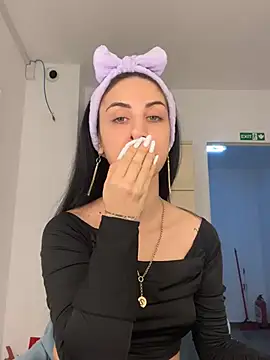 MeganHopeX online show from 12.31.24