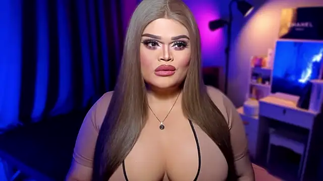 KarolinaThompson online show from 12.08.24