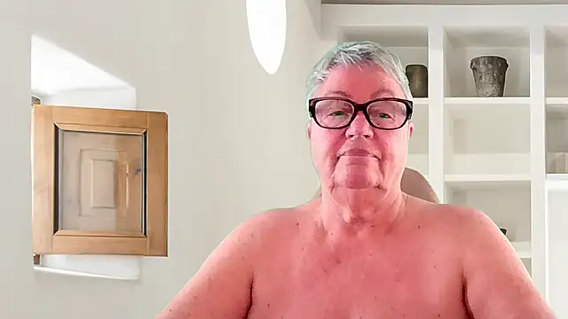 Snapshot of GrannyChrissy68 chatting on 06.16.26 GrannyChrissy68 online show from 06.16.26