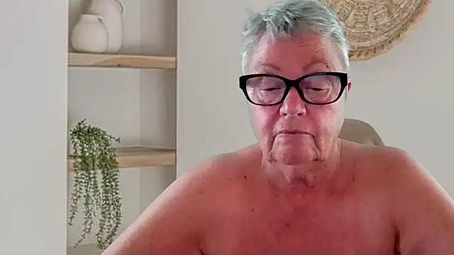 Snapshot of GrannyChrissy68 chatting on 07.09.26 GrannyChrissy68 online show from 07.09.26