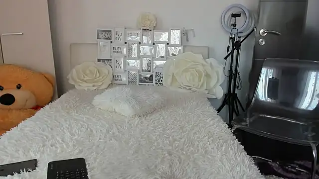 sweetemy4u online show from 11.14.25