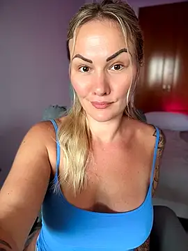 Snapshot of NastyMilf_ chatting on 06.03.26 NastyMilf online show from 06.03.26