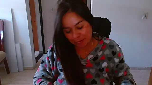 Ixchel Anaid online show from 11.23.25