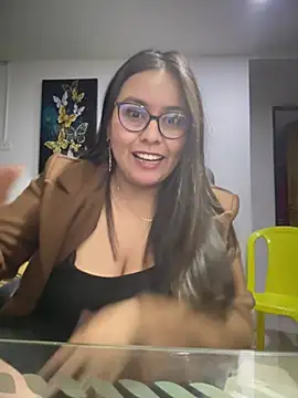 Ixchel Anaid online show from 04.18.26
