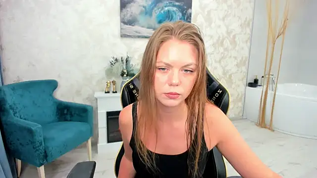 Strawberrye online show from 02.07.26