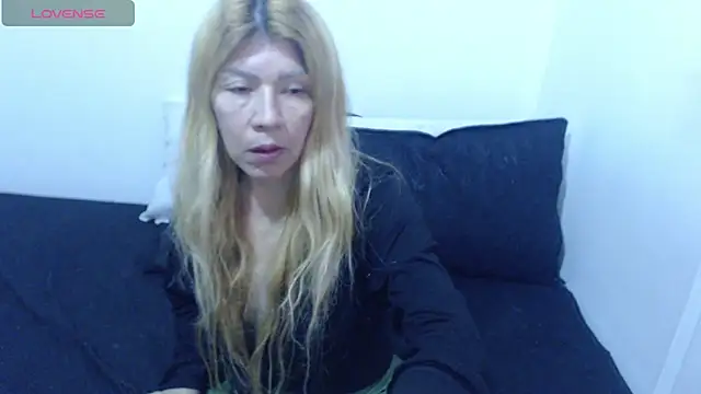 Dulce-Bella online show from 04.19.26