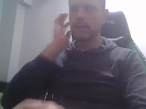 Snapshot of boran34 chatting on 12.20.25 boran34 online show from 12.20.25