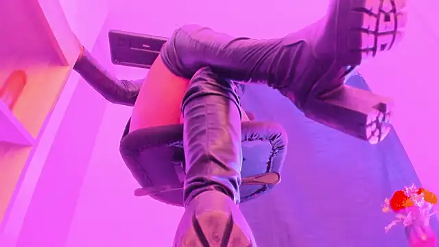 MIss Kendall  online show from 01.23.25