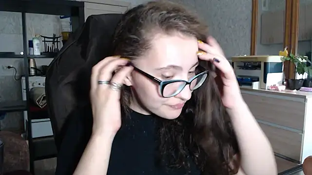 Snapshot of AnKey_Rayah chatting on 12.15.24 AnKey Rayah online show from 12.15.24