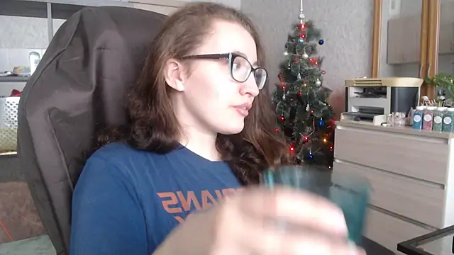 Snapshot of AnKey_Rayah chatting on 01.12.25 AnKey Rayah online show from 01.12.25