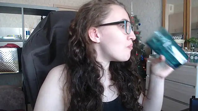 Snapshot of AnKey_Rayah chatting on 01.14.25 AnKey Rayah online show from 01.14.25