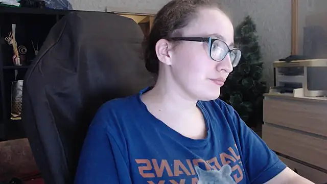 Snapshot of AnKey_Rayah chatting on 02.19.25 AnKey Rayah online show from 02.19.25