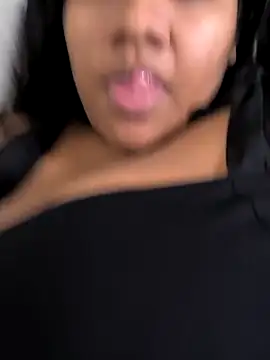 paola091 online show from 02.13.25