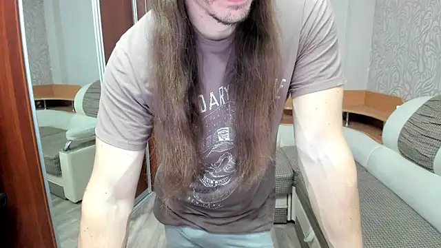 Marrymepls online show from 10.31.25