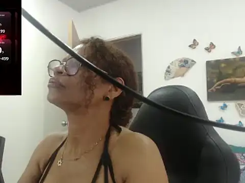 BustyMilf  online show from 03.17.25