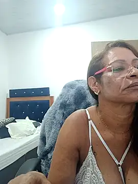 BustyMilf  online show from 10.09.25