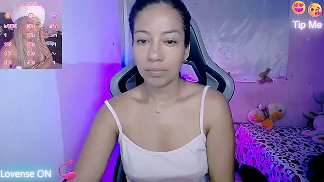 ninatiny online show from 09.22.25