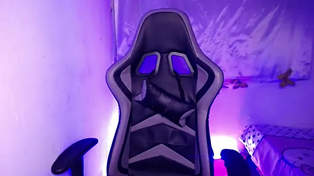 ninatiny online show from 02.23.26