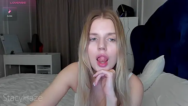 Snapshot of stussy3325 chatting on 02.24.25 stussy3325 online show from 02.24.25