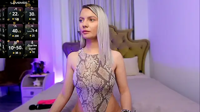 Snapshot of SashaRizz chatting on 01.29.25 SashaRizz online show from 01.29.25