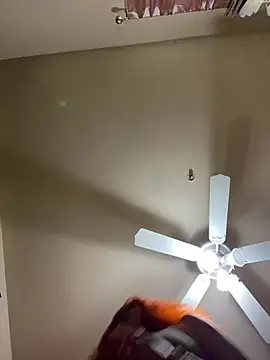 Snapshot of MzParker chatting on 01.09.25 MzParker online show from 01.09.25