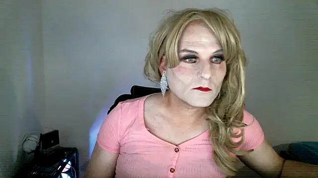 Snapshot of carol5939 chatting on 11.28.25 carol5939 online show from 11.28.25