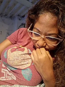 mila38 online show from 10.24.25