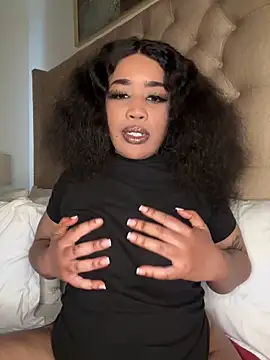 Snapshot of CAMMII_ chatting on 03.13.26 CAMMII online show from 03.13.26