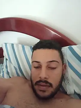 Snapshot of AzureKnee chatting on 07.21.26 AzureKnee online show from 07.21.26