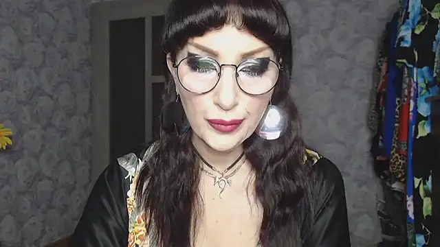 Aziza1 online show from 12.14.25