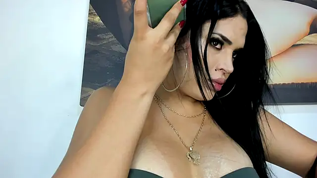 Snapshot of Loren_Baker chatting on 10.03.25 Loren Baker online show from 10.03.25