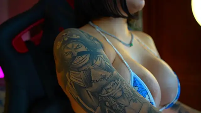 Snapshot of ambarEvans chatting on 12.06.24 ambarEvans online show from 12.06.24