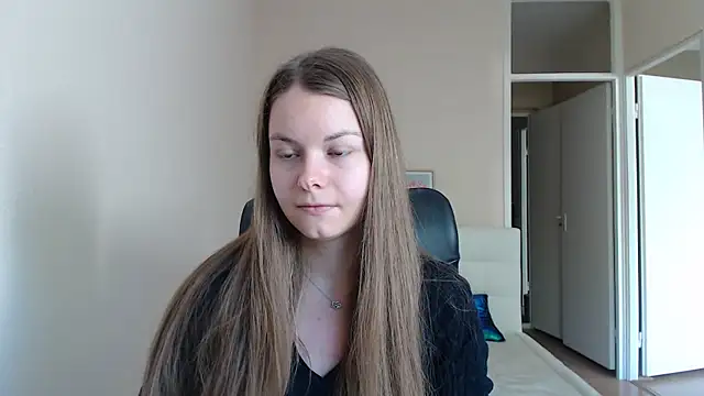 AnnaSweet18 online show from 09.30.25