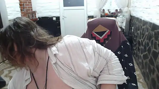 Snapshot of piticaforever chatting on 11.18.25 piticaforever online show from 11.18.25