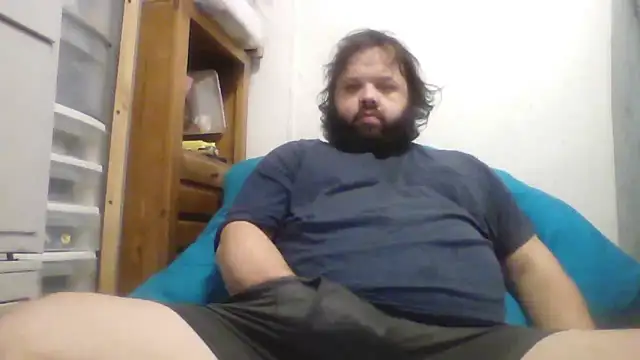 Snapshot of Strongbutgentle36 chatting on 12.05.24 Strongbutgentle36 online show from 12.05.24