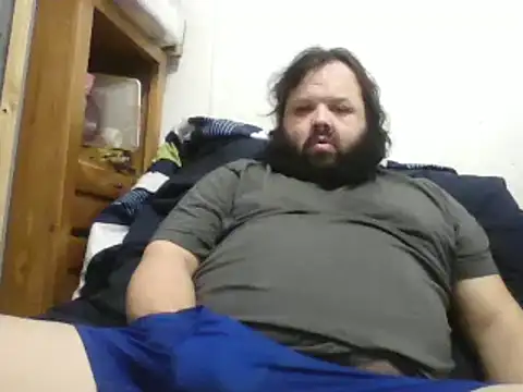 Snapshot of Strongbutgentle36 chatting on 12.25.24 Strongbutgentle36 online show from 12.25.24