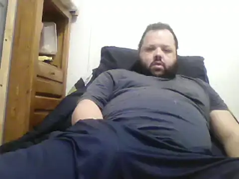 Snapshot of Strongbutgentle36 chatting on 02.07.25 Strongbutgentle36 online show from 02.07.25