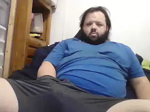 Snapshot of Strongbutgentle36 chatting on 02.09.25 Strongbutgentle36 online show from 02.09.25