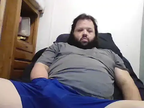 Snapshot of Strongbutgentle36 chatting on 02.14.25 Strongbutgentle36 online show from 02.14.25