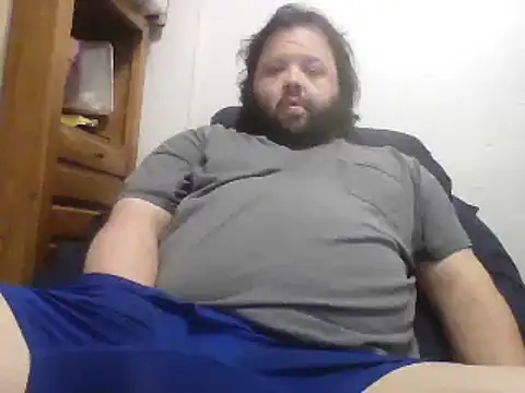 Snapshot of Strongbutgentle36 chatting on 02.15.25 Strongbutgentle36 online show from 02.15.25