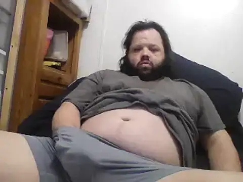 Snapshot of Strongbutgentle36 chatting on 02.21.25 Strongbutgentle36 online show from 02.21.25