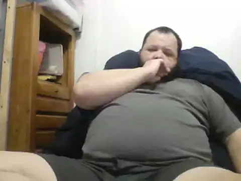 Snapshot of Strongbutgentle36 chatting on 03.20.25 Strongbutgentle36 online show from 03.20.25