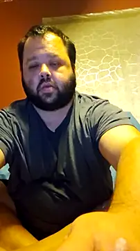 Snapshot of Strongbutgentle36 chatting on 10.01.25 Strongbutgentle36 online show from 10.01.25