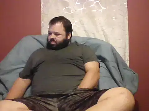 Snapshot of Strongbutgentle36 chatting on 10.13.25 Strongbutgentle36 online show from 10.13.25