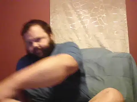 Snapshot of Strongbutgentle36 chatting on 10.18.25 Strongbutgentle36 online show from 10.18.25