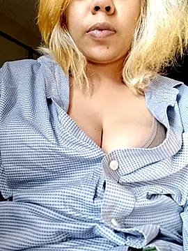 Nainagupta7890 online show from 11.19.25