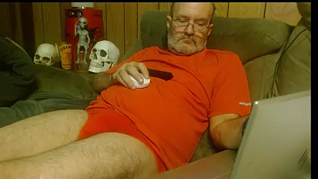 Snapshot of snickers1 chatting on 09.23.25 snickers1 online show from 09.23.25