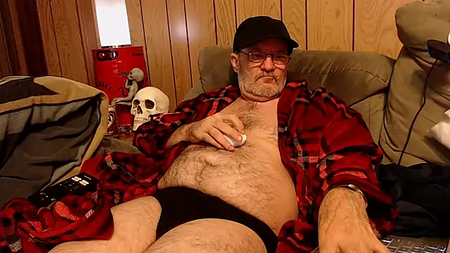 Snapshot of snickers1 chatting on 11.10.25 snickers1 online show from 11.10.25